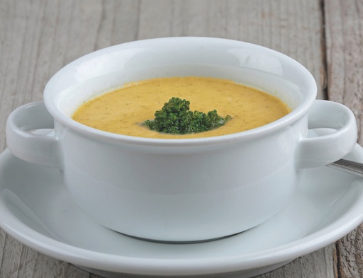 Suppe 8 Gemüse gewürzt mit Croutons 